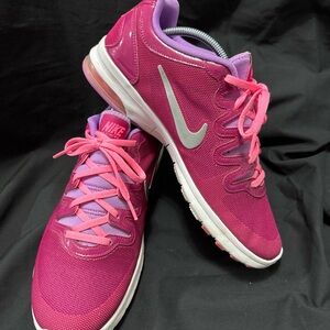 Nike Women's Air Max Fusion Fuchsia and Lavender Sneakers